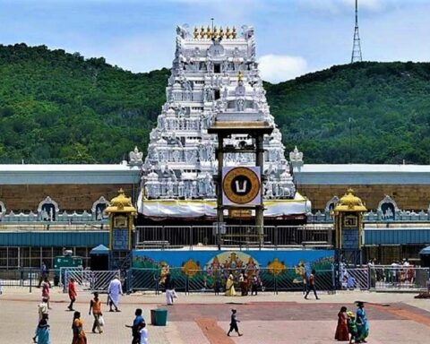 Sri_Venkateswara_temple_travellersofindia