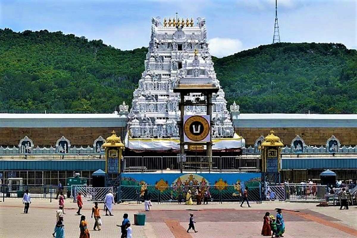Sri_Venkateswara_temple_travellersofindia