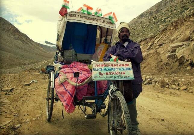 Satyen_Das_Ladakh_Chale_Rickshawala_TravellersofIndia