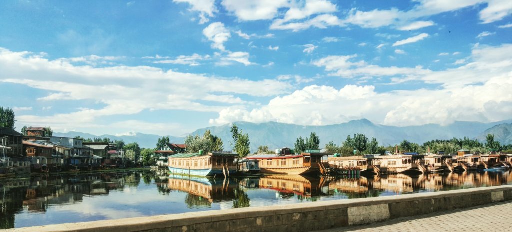 Srinagar_Heaven_On_Earth_TravellersofIndia