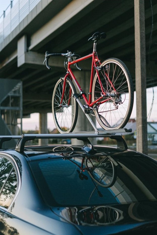 roof_rack_on_their_car_TravellersofIndia