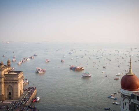 5_Tourist_Spots_You_Should_Definitely_Visit_When_in_Mumbai_Travellersofindia.com