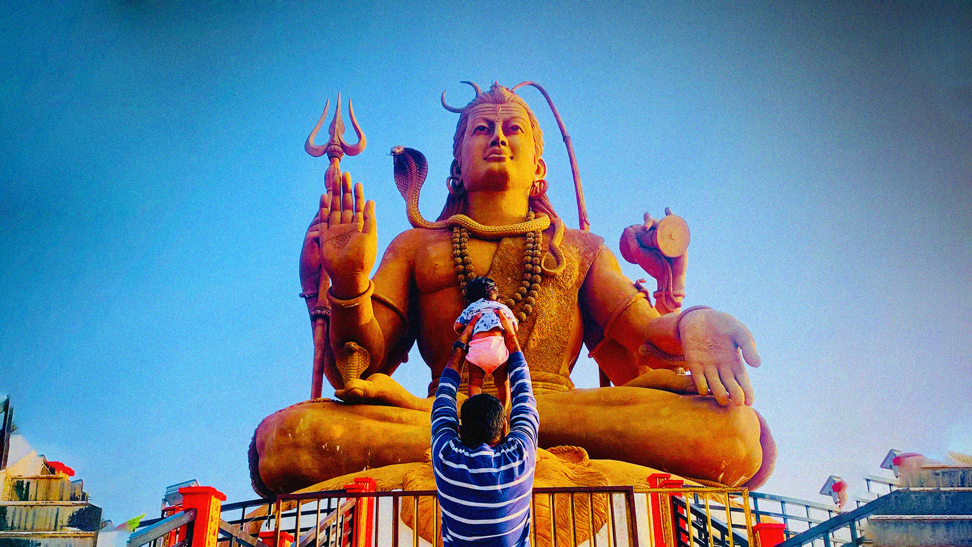 Karnatakas_Second_Tallest_Shiva_Statue_at_Ramdurg_Travellersofindia.com