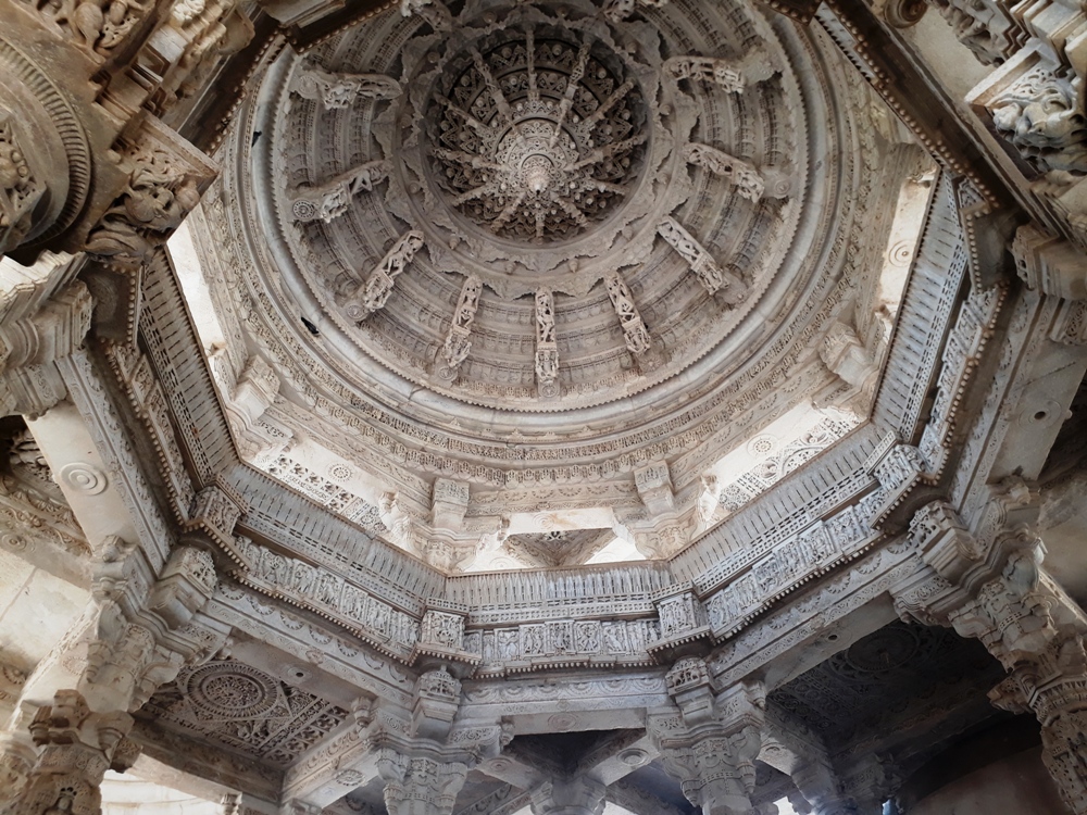 Ranakpur_Jain_Temple_Travellersofindia.com5