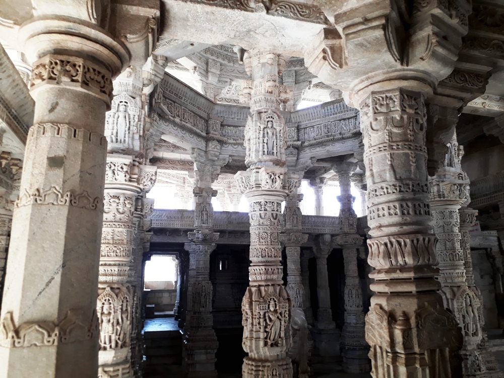 Ranakpur_Jain_Temple_Travellersofindia.com5