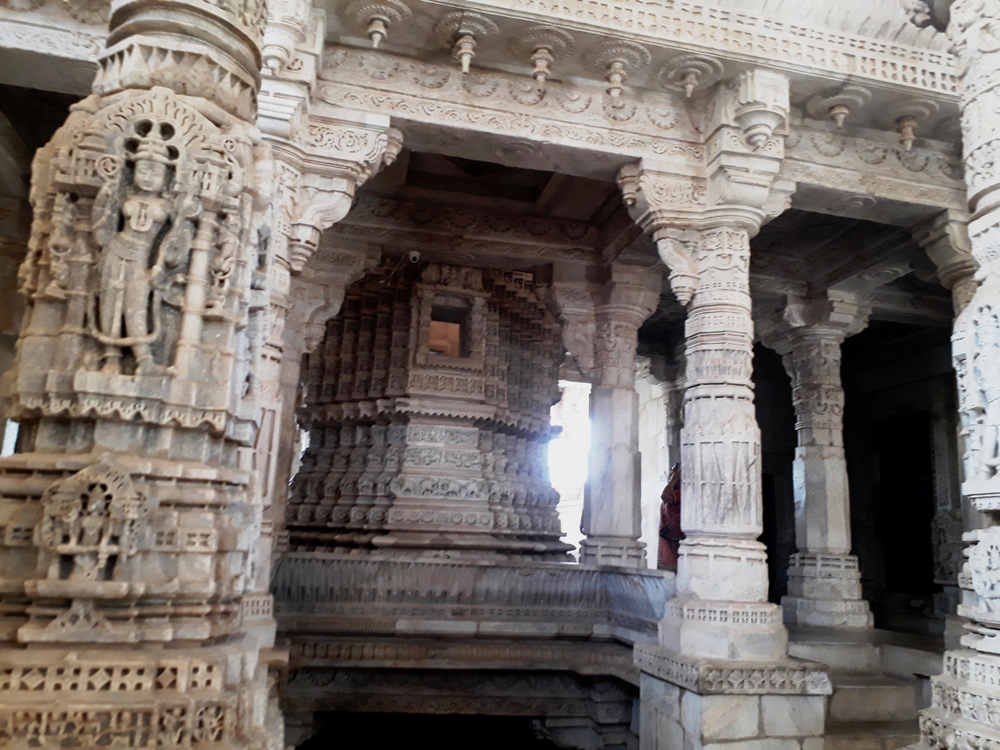 Ranakpur_Jain_Temple_Travellersofindia.com5