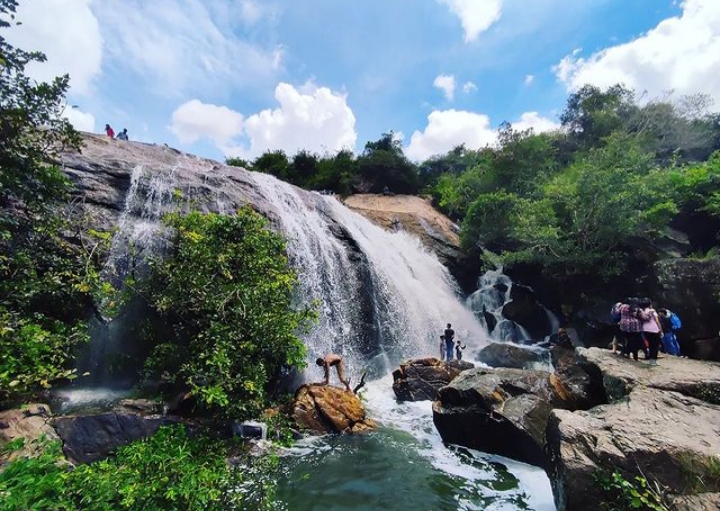 Thottikallu_Falls_travellersofindia