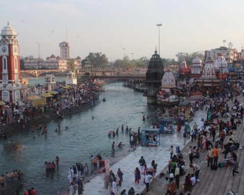 Haridwar_The_Doorway_to_Gods_by_Sayani_Nath_travellersofindia