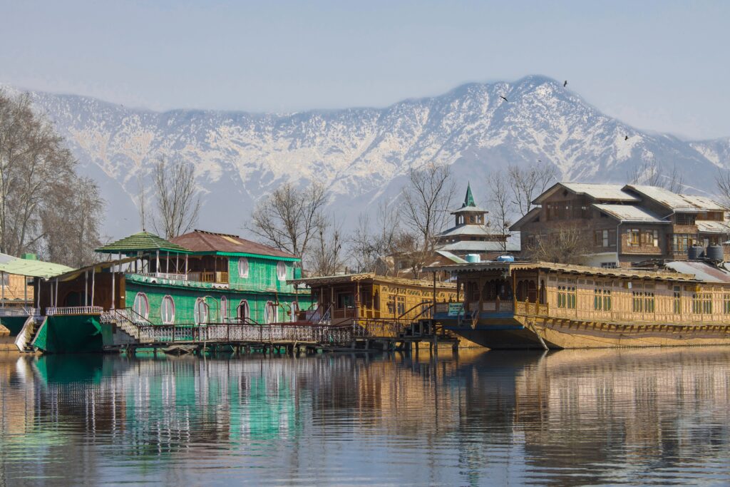 two-important-indian-himalayan-cities_kashmir_travellersofindia.com
