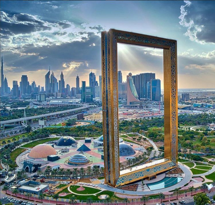 Dubai_Frame_travellersofindia.com
