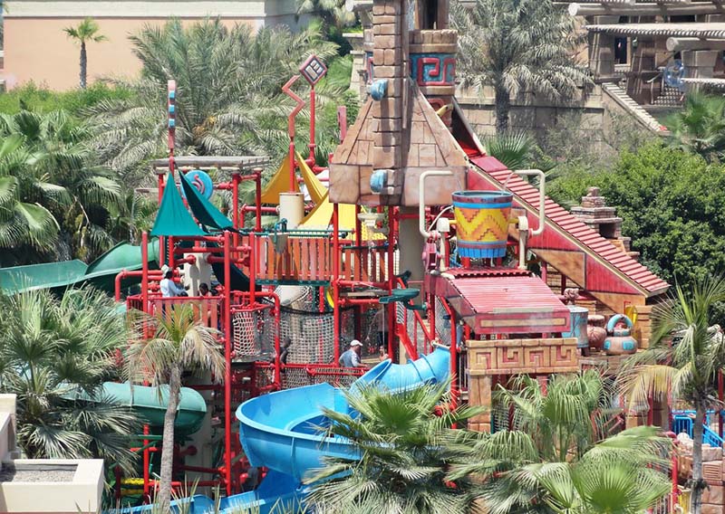 Atlantis-Aquaventure-Waterpark-things-to-do-in-dubai-with-kids-travellersofindia.com