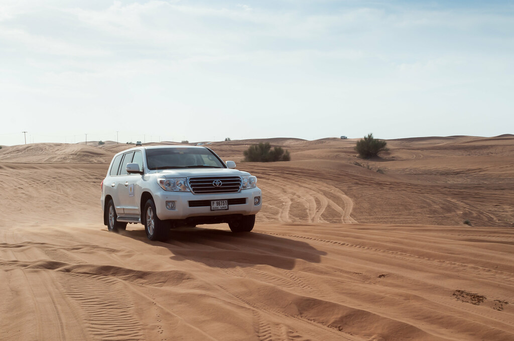 Desert-Safari-Dubai-things-to-do-in-dubai-with-kids-travellersofindia.com