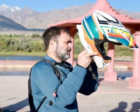 Rahul-Gandi-Pangong-lake-Bike-Ride-Travellersofindia3