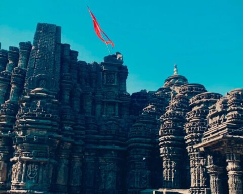 ambreshwar-shiva-temple-ambernath-travellersofindia