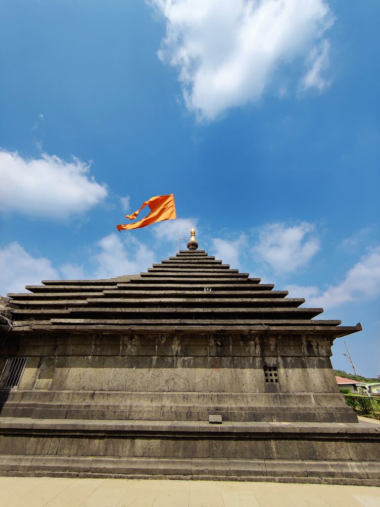 shree-mahabaleshwar-temple-mahabaleshwar-satarar-travellersofindia5