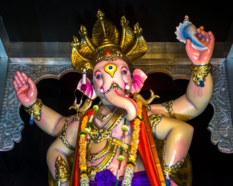 top-10-famous-ganpati-pandals-across-india-to-visit-this-ganesh-chaturthi-travellersofindia