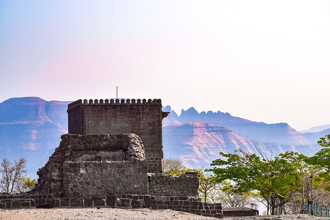 Shivneri-Fort-travellersofindia