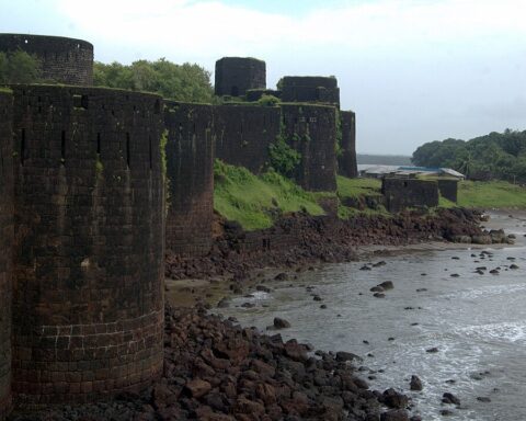 Vijaydurg-fort-travellersofindia