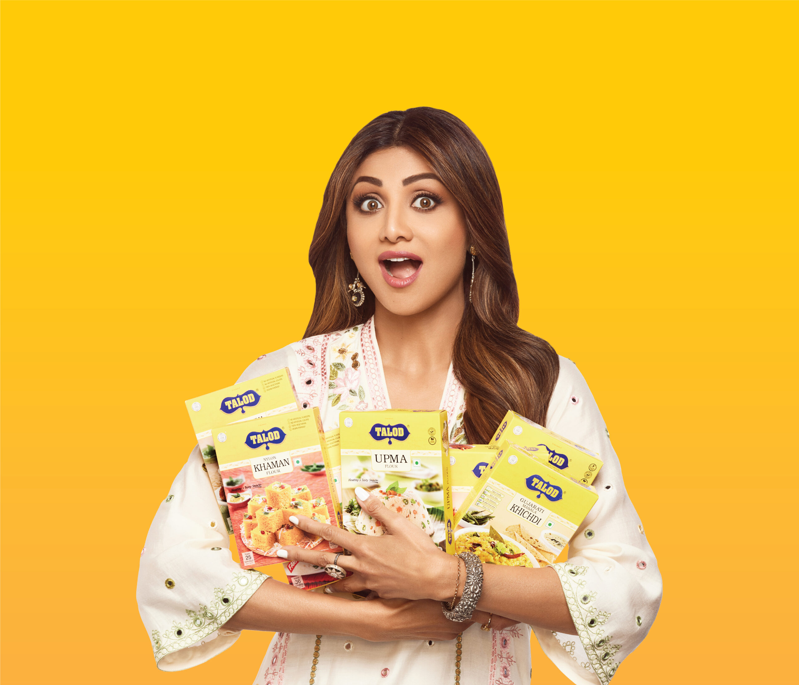 shilpa-shetty-teams-up-with-talod-foods-travellersofindia