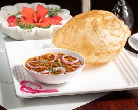 best-chole-bhature-mumbai-travellersofindia.com