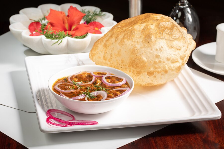 best-chole-bhature-mumbai-travellersofindia.com